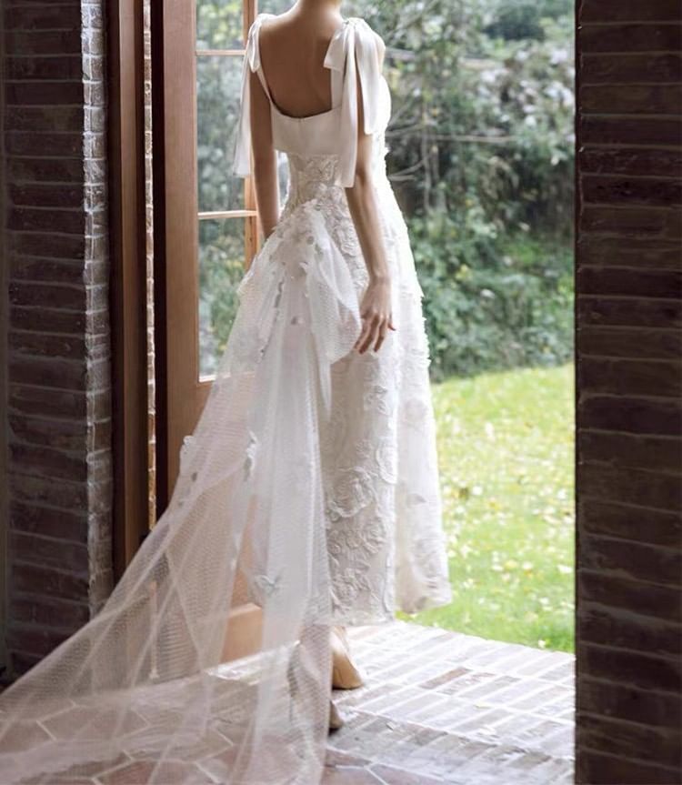 Tie-Shoulder Bow A-Line Lace Wedding Gown