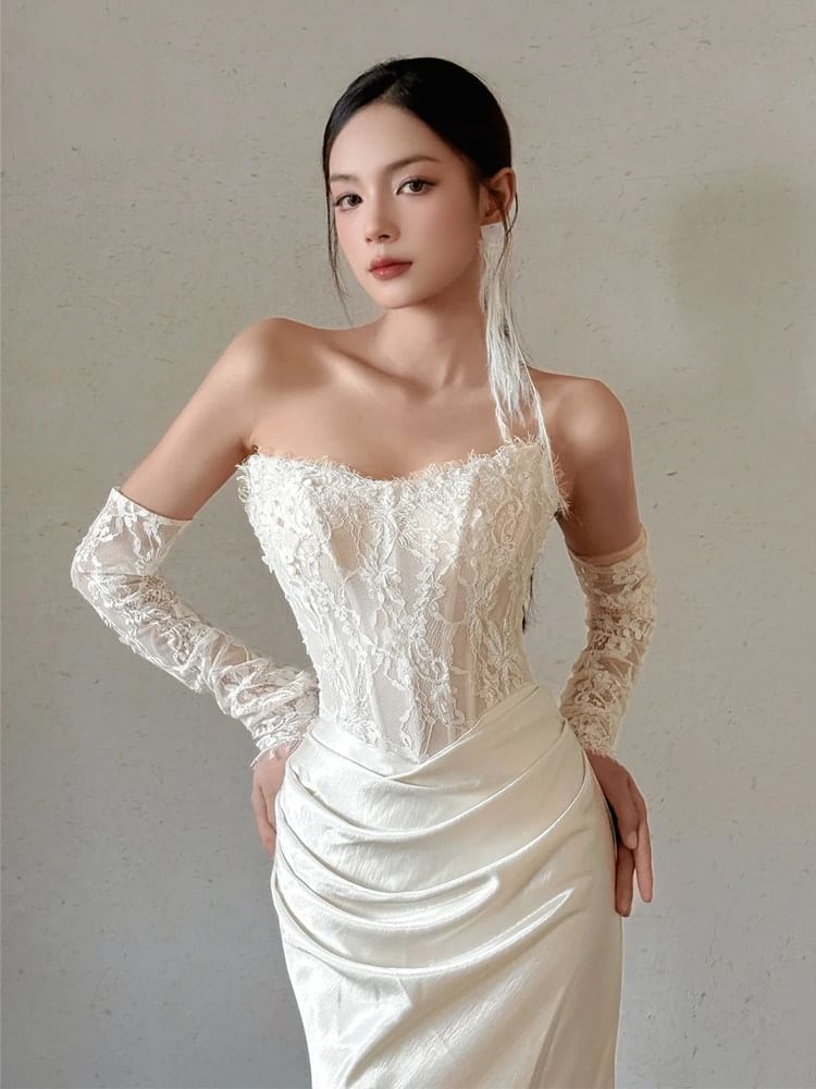 Off-Shoulder Long-Sleeve Lace Panel Shirred Mermaid Evening Gown