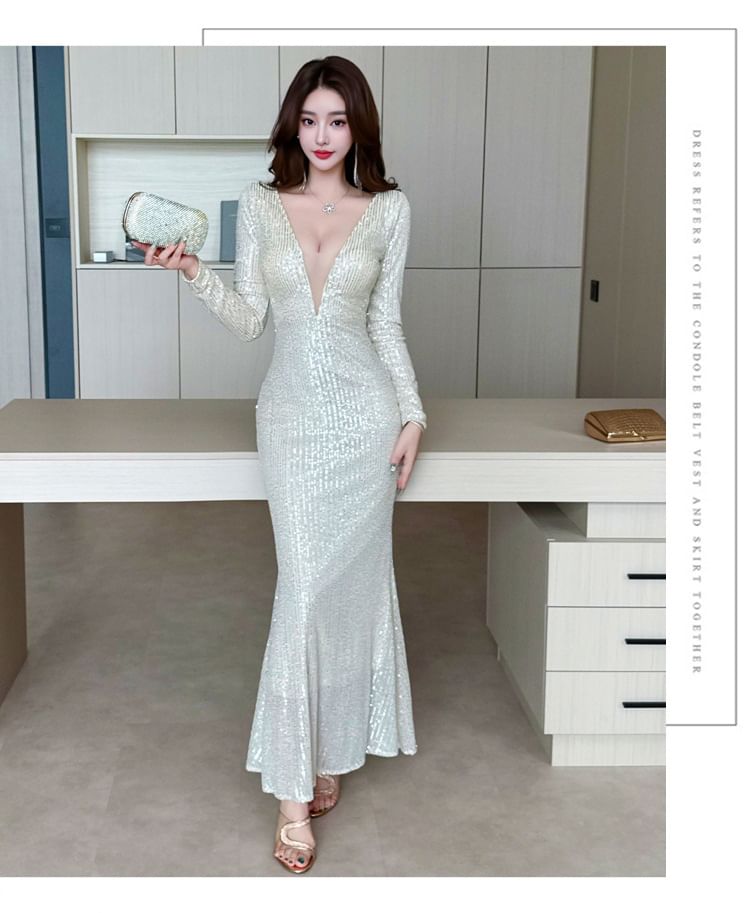 Long-Sleeve Deep Plunge Sequin Mermaid Evening Dress