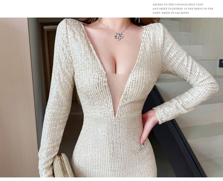Long-Sleeve Deep Plunge Sequin Mermaid Evening Dress