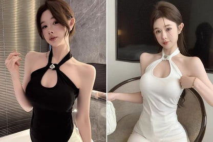 Cutout Halter Neck Plain Crop Top