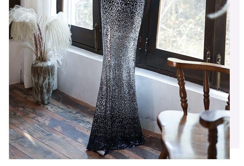Sleeveless V-Neck Gradient Sequin Beaded Strand Trumpet Evening Gown