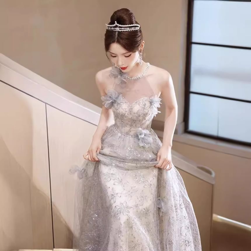 Sleeveless Round Neck Floral Embroidered Beaded Panel Mesh A-Line Evening Gown