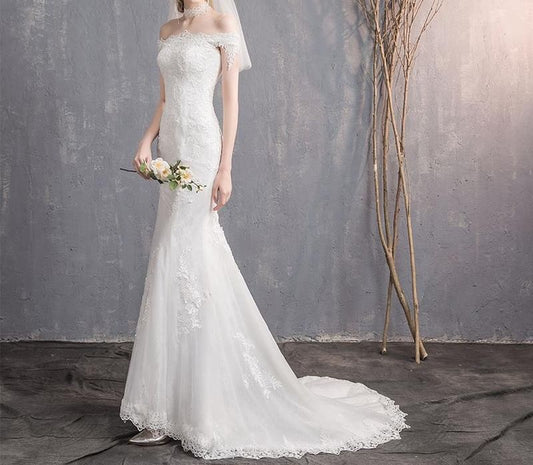 Sleeveless Off Shoulder Plain Lace Trumpet Wedding Gown