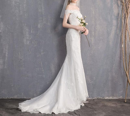 Sleeveless Off Shoulder Plain Lace Trumpet Wedding Gown