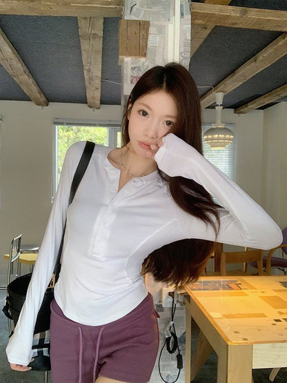 Half-Button Crew Neck Slim Fit Long Sleeve Tee
