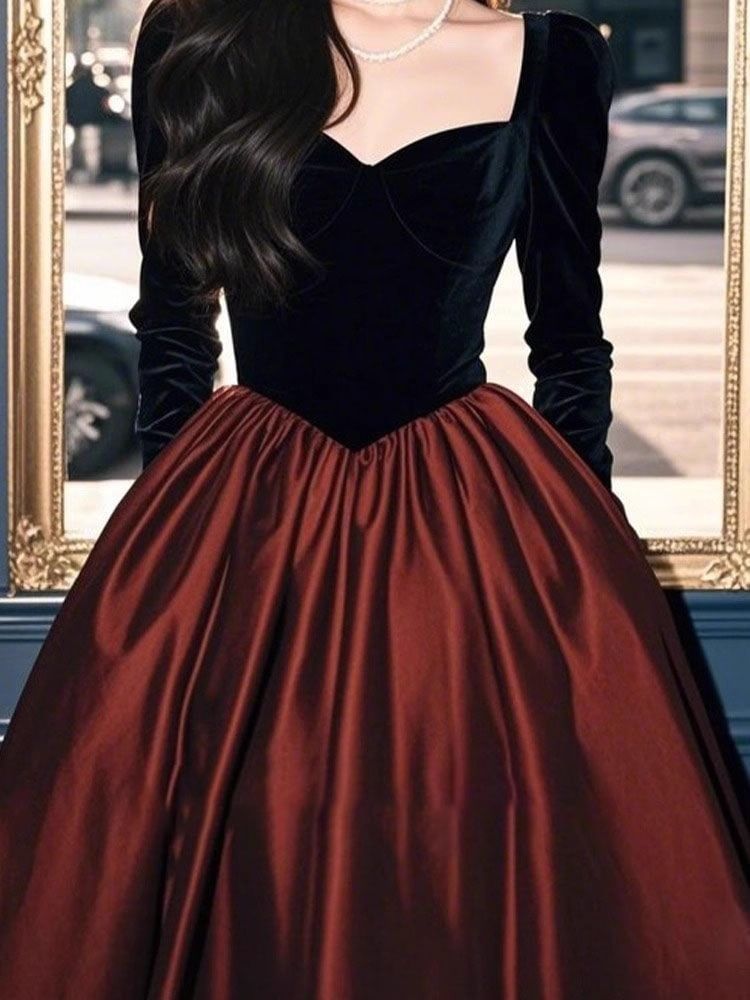 Long Sleeve Sweetheart Neck Two Tone Satin Panel Velvet A-Line Cocktail Dress