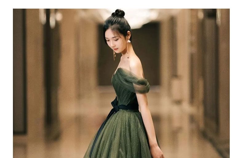 Sleeveless Off Shoulder Bow Glitter Ruched Mesh A-Line Evening Gown