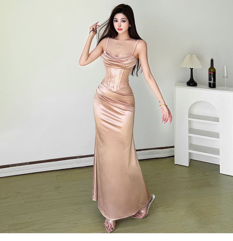 Spaghetti Strap Sweetheart Neck Ruched Sehath Evening Gown