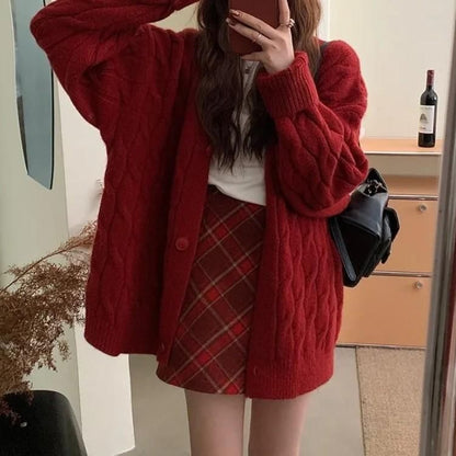 Long Sleeve V-Neck Cable Knit Cardigan