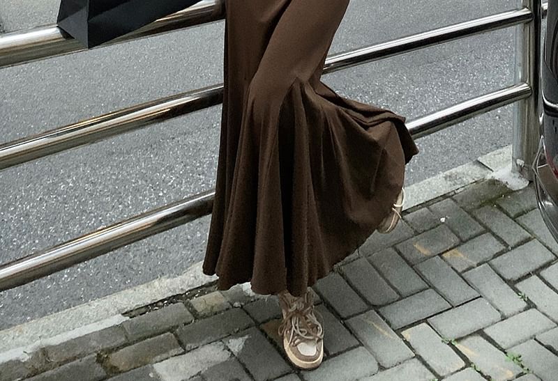 Henley Long Sleeve Mermaid Maxi Dress