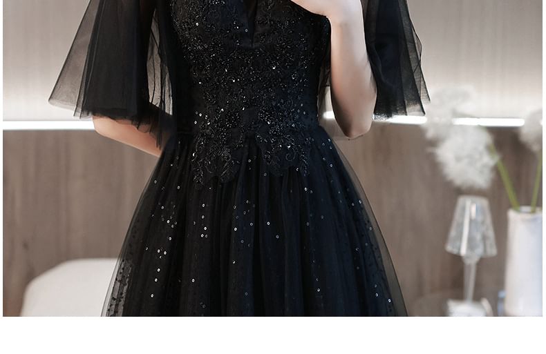 Short-Sleeve V-Neck Sequined A-Line Mesh Evening Gown