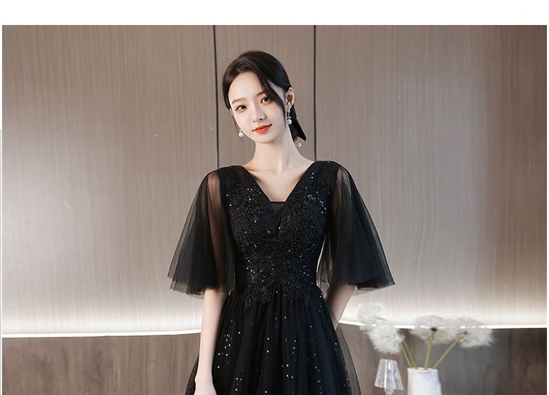 Short-Sleeve V-Neck Sequined A-Line Mesh Evening Gown