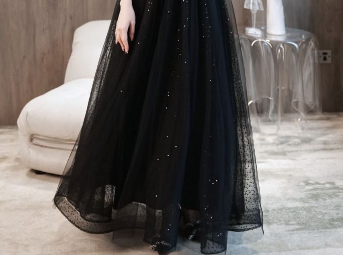 Short-Sleeve V-Neck Sequined A-Line Mesh Evening Gown