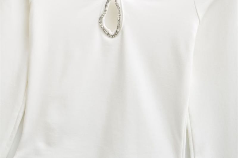 Crystal-Embellished Fitted Crop Tee with Long Sleeves
