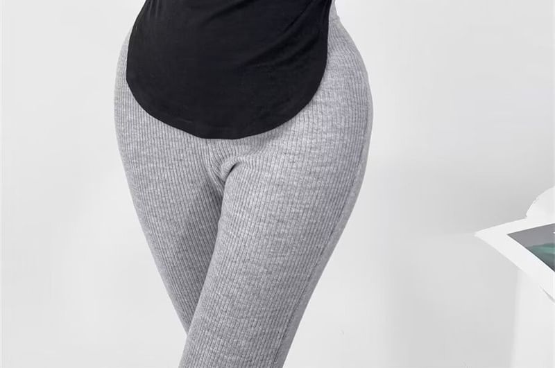 Scoop Hem Solid Tee with Long Sleeves