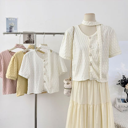 Textured Loose-Fit V-Neck Short-Sleeve Blouse