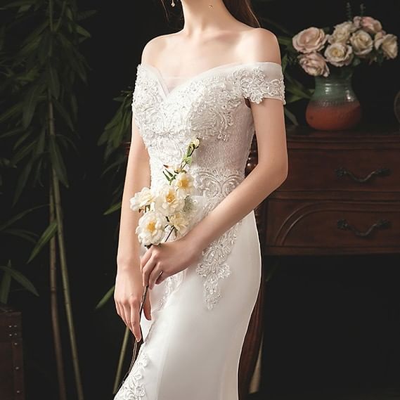 Off-Shoulder Lace Mermaid Wedding Gown