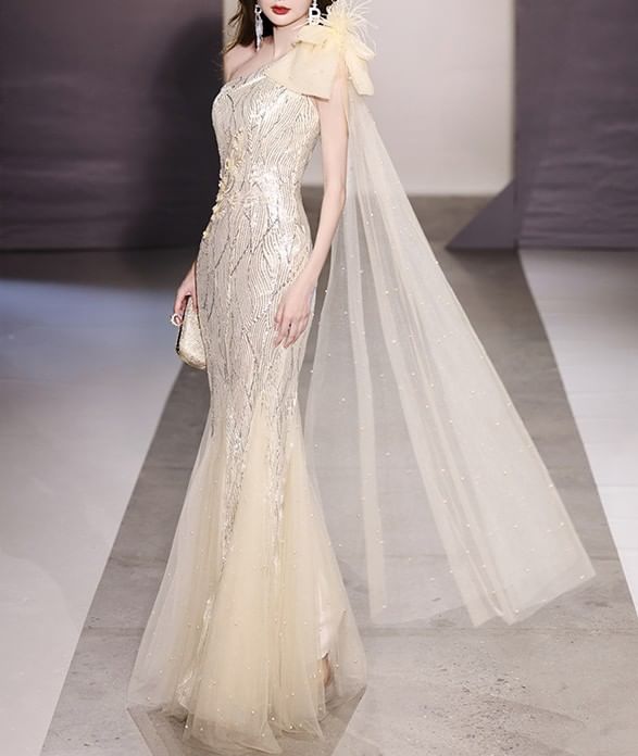 Sleeveless One-Shoulder Sequin Mermaid Evening Gown