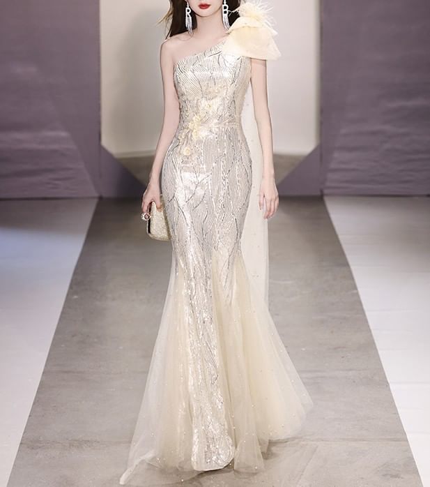 Sleeveless One-Shoulder Sequin Mermaid Evening Gown
