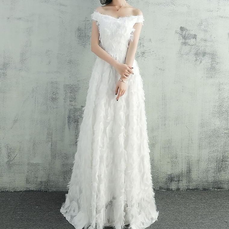 Off-Shoulder Plain Feather Accent A-Line Evening Gown