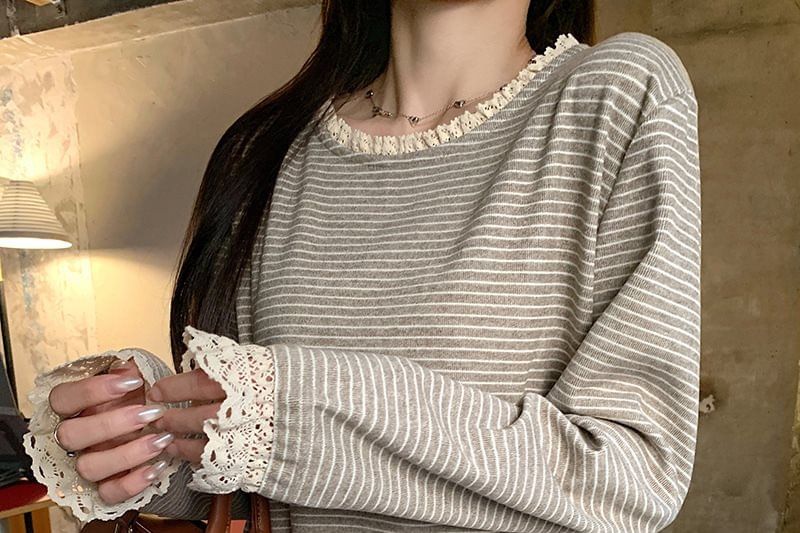 Round Neck Striped Panel Lace Top
