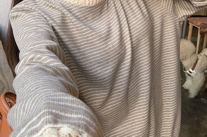 Round Neck Striped Panel Lace Top