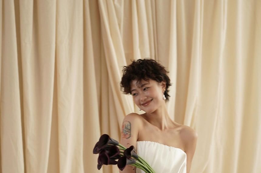 Strapless Plain Ruched Slit A-Line Wedding Gown