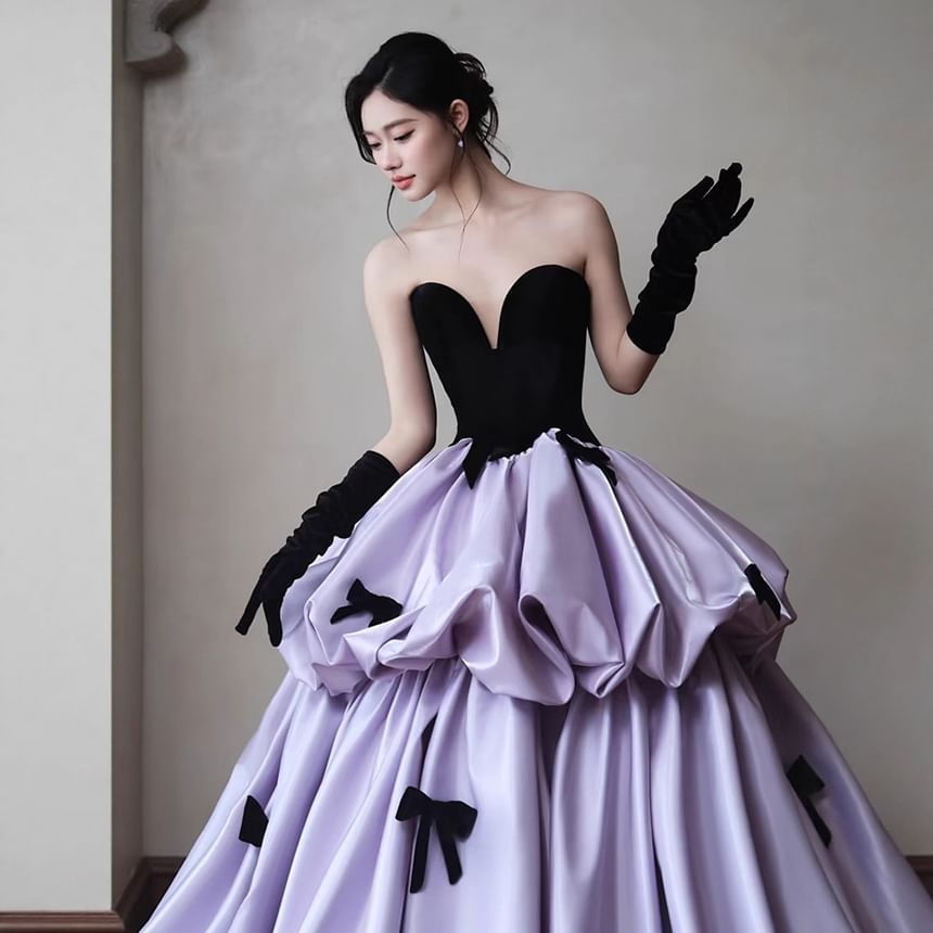 Strapless Sweetheart Neckline Two Tone Bow Accent Ball Gown