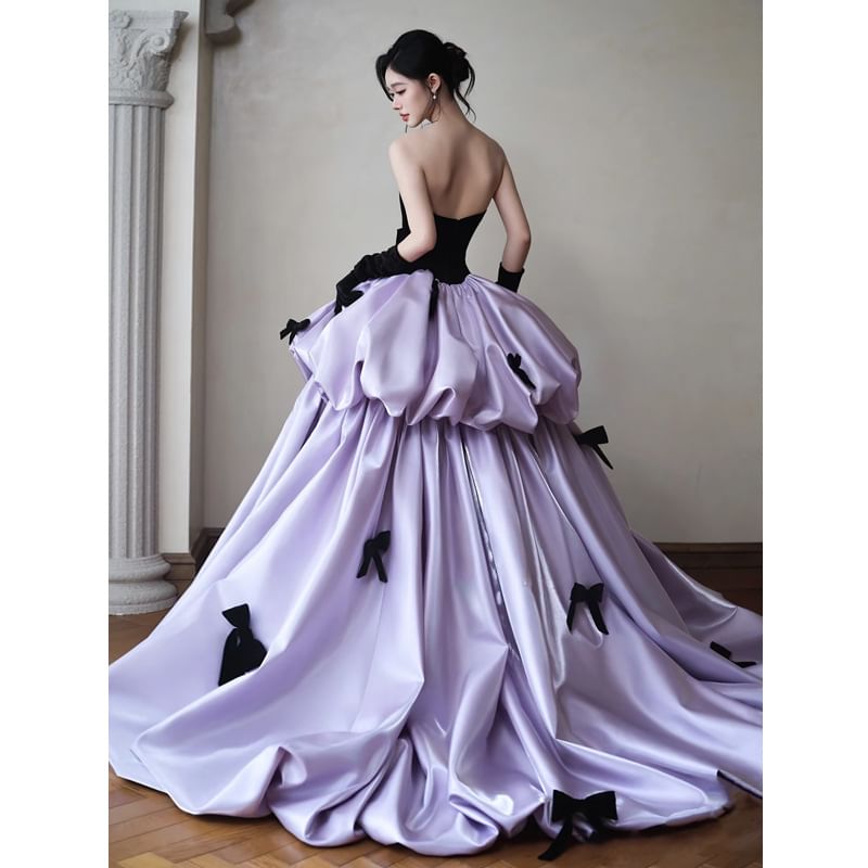 Strapless Sweetheart Neckline Two Tone Bow Accent Ball Gown