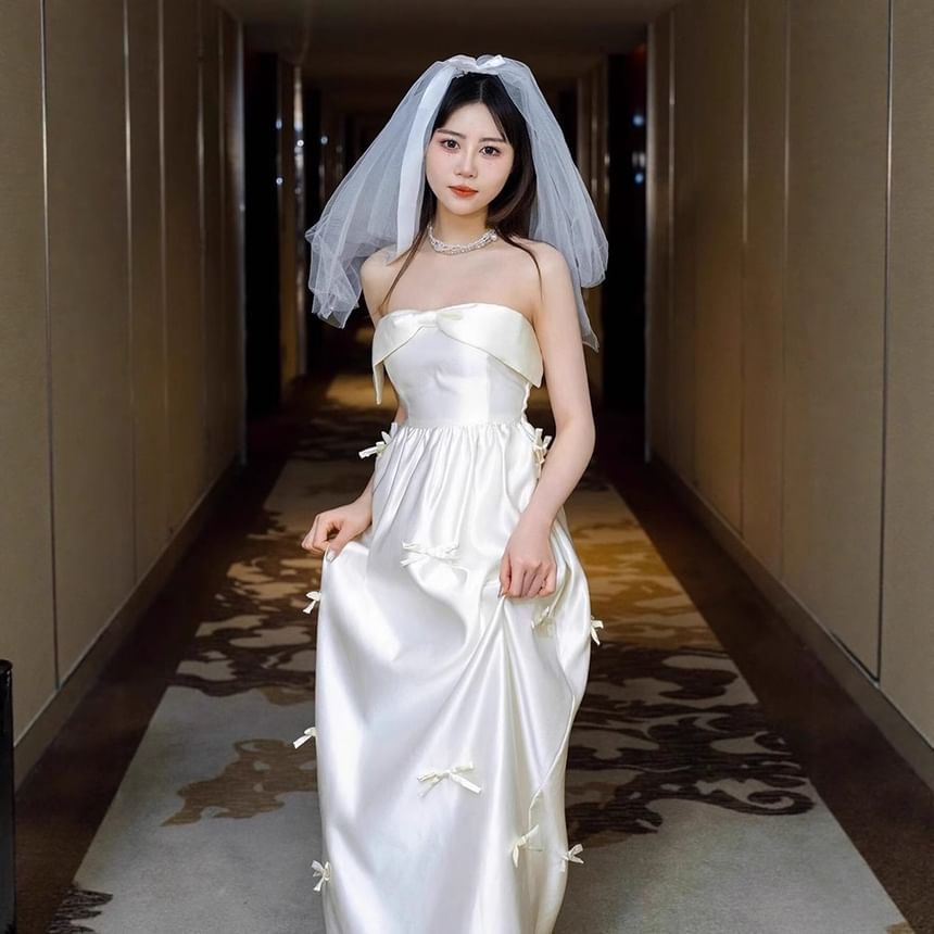 Strapless Plain Bow Accent Slit Satin A-Line Wedding Dress