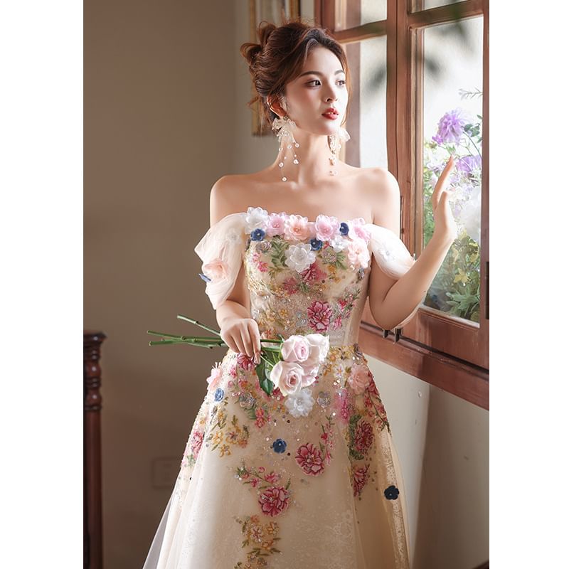 Off-Shoulder Floral Embroidered A-Line Evening Gown