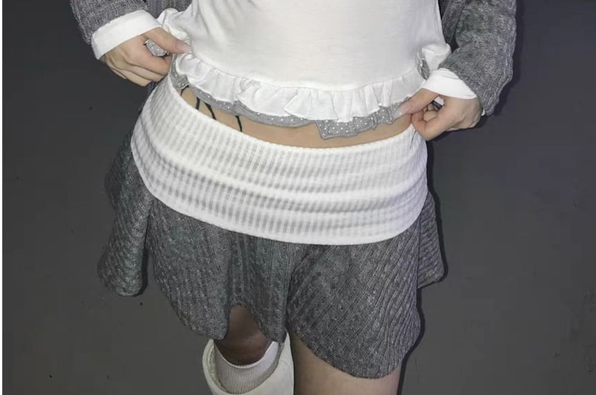 Micro Dot Frill Trim Square Neck Crop Tee