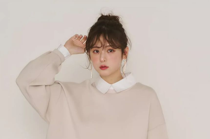 Ruffled Hem Collared Oversized Sweatshirt