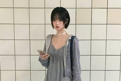 Ruched Solid V-Neck Long-Sleeve Tee