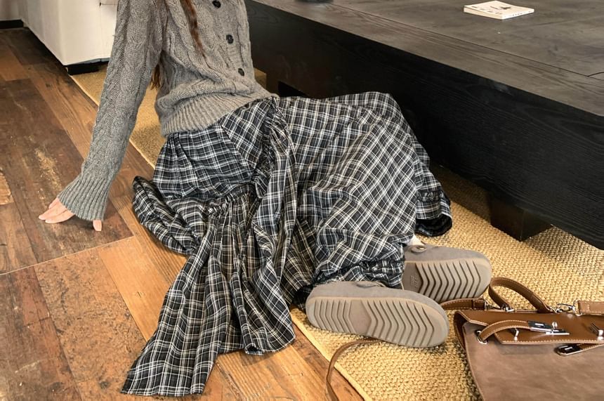Button-Up Cable Knit Cardigan / High Waist Plaid Ruffled Midi A-Line Skirt
