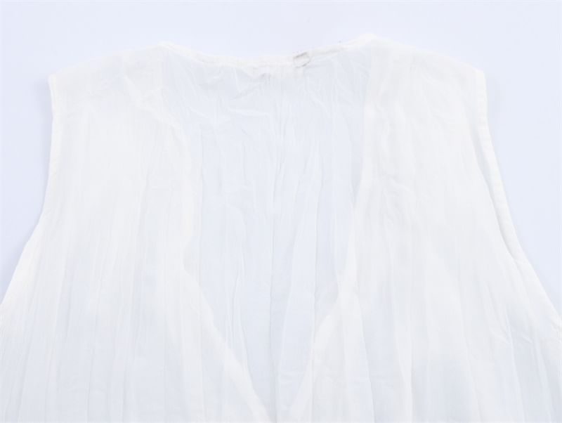 Ruffled V-Neck Sleeveless Flowy Blouse in Solid Hue