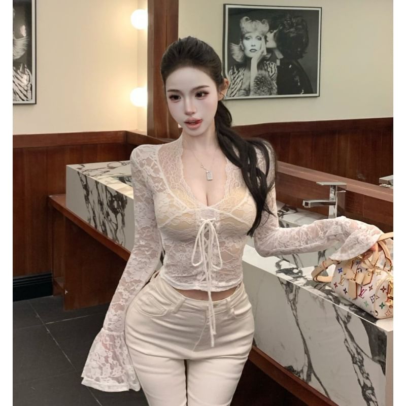 V Neck Lace Crop Long Sleeve Top