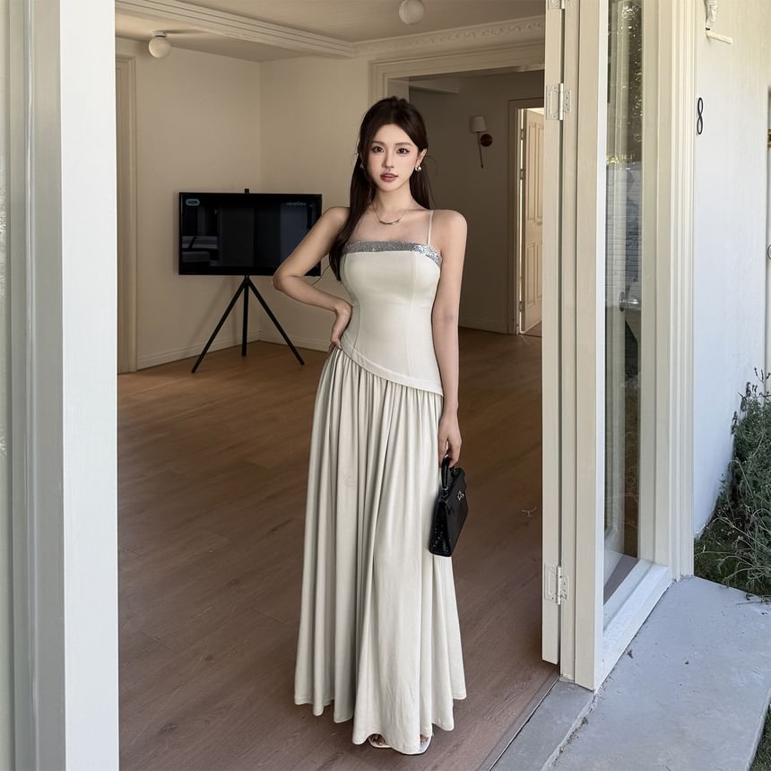 Sleeveless Sequin Panel Slim-Fit Maxi Evening Dress