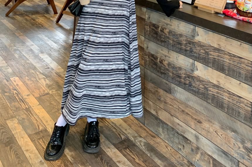 Plain Cardigan / Spaghetti Strap Striped Maxi Dress