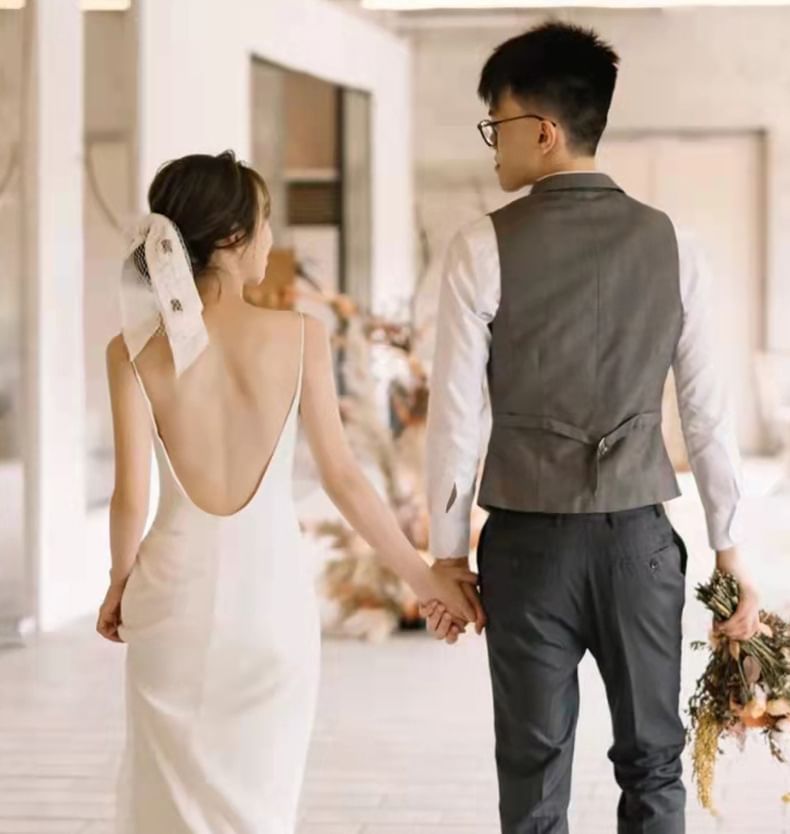 Spaghetti Strap Plain Backless Sheath Wedding Gown