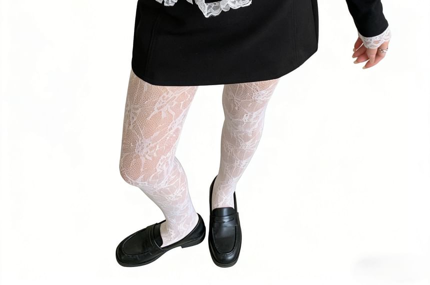 V Neck Tie Front Lace Trim Long Sleeve Top