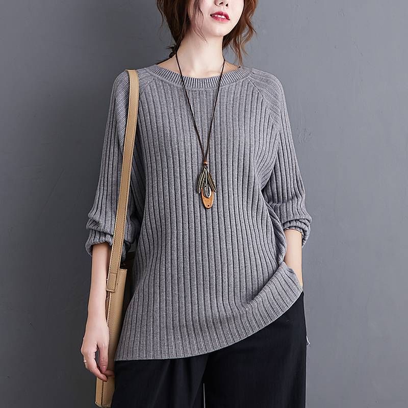 Classic Crew Neck Knit Top