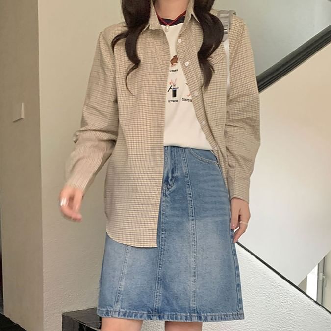 Classic Plaid Button-Down Long Sleeve Shirt