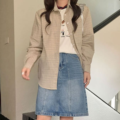 Classic Plaid Button-Down Long Sleeve Shirt