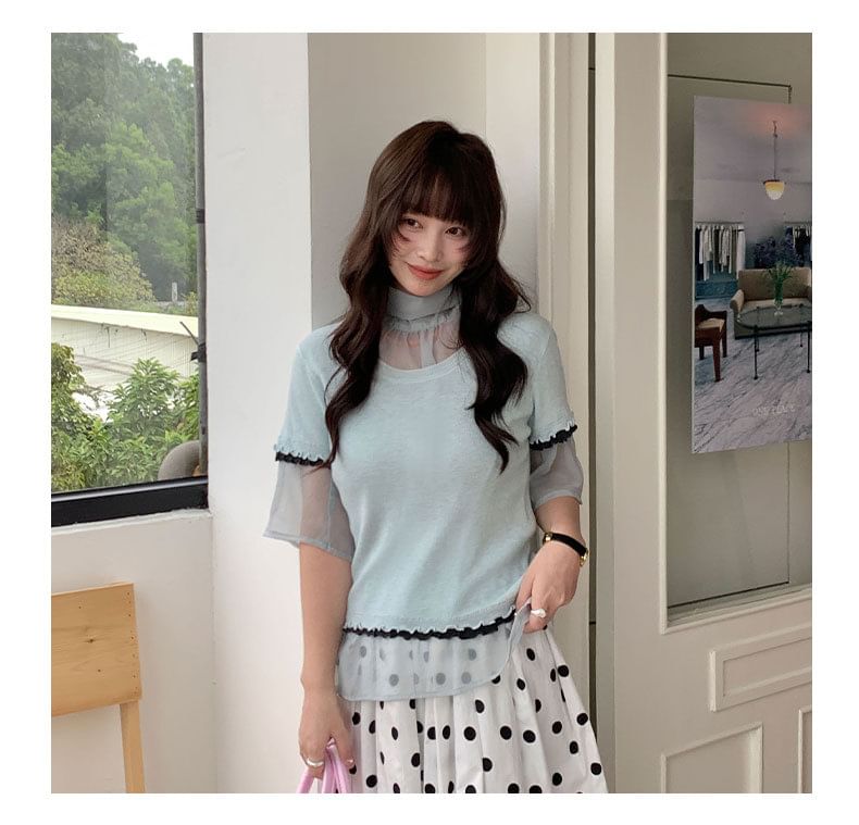 Contrast Trim Lettuce Edge Knit Top