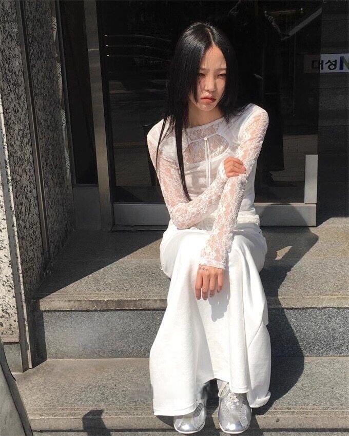 Boat Neck Lace Top