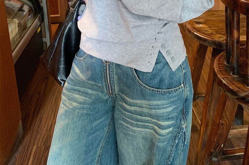 Off-Shoulder Button Slit Tee