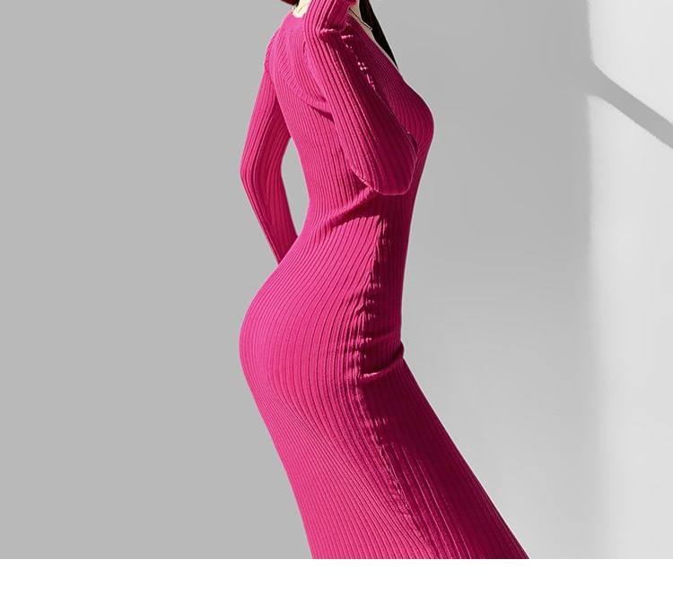 Long-Sleeve Scoop Neck Ribbed Knit Maxi Dress