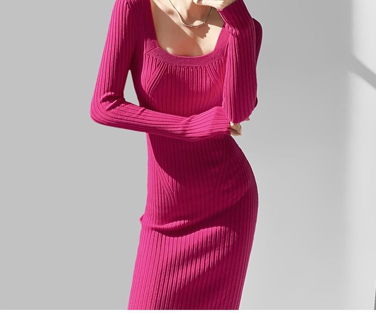 Long-Sleeve Scoop Neck Ribbed Knit Maxi Dress